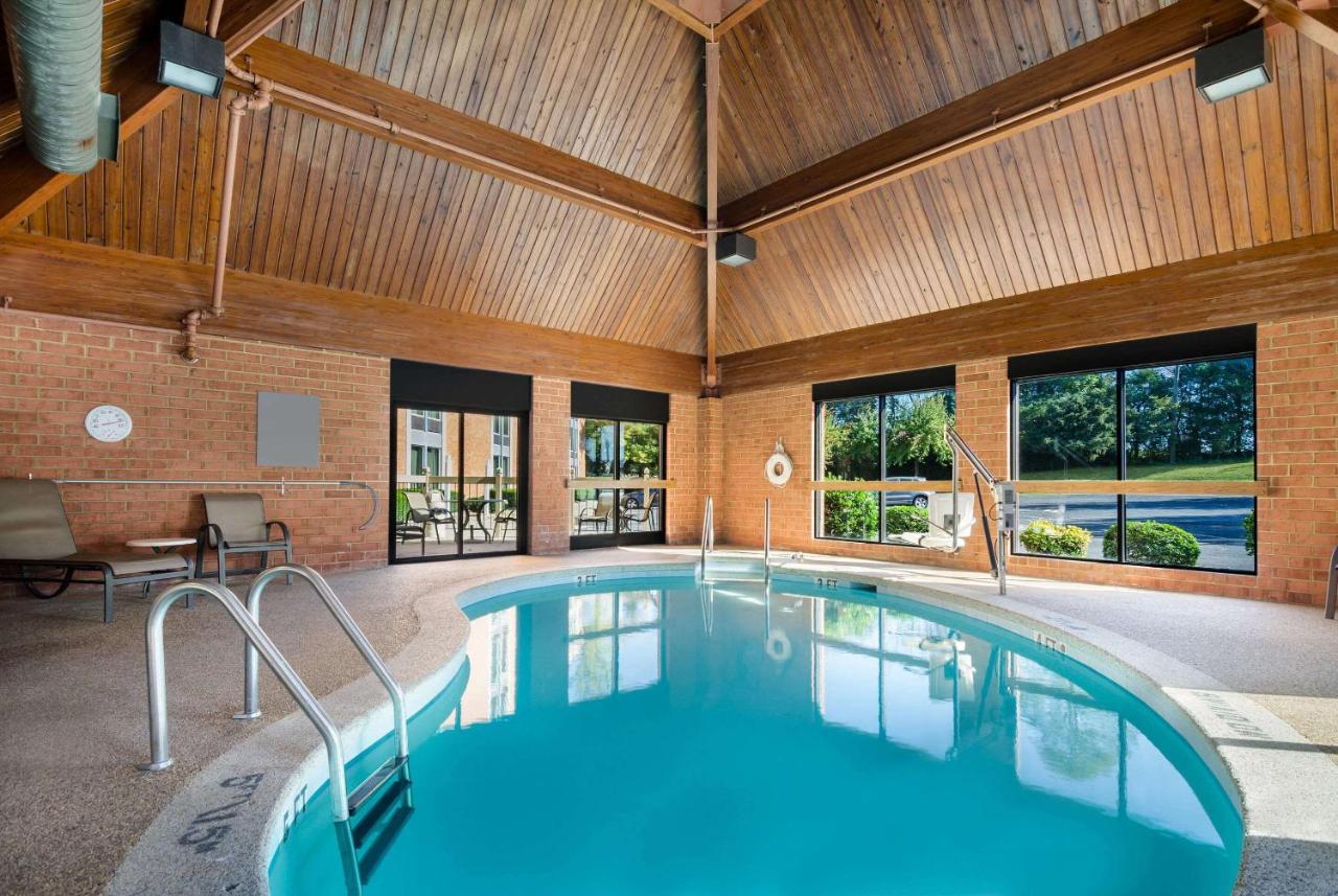 Comfort Inn Virginia Horse Center Lexington Exterior foto